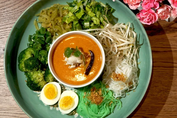 Kanom-Jean-Num-Ya-Pu